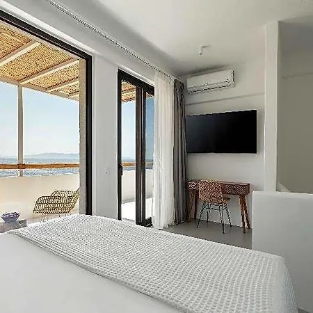 Aura Tinos Hotel 4*