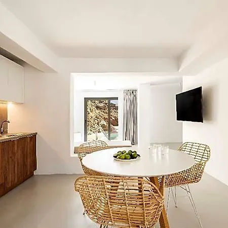 Aura Tinos 4*
